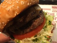 -The Habit Burger Grill 哈比特汉堡(复兴soho店)