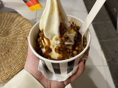 酸奶冰淇淋-JW德国冻酸奶Frozen Yogurt(龙湖成都滨江天街店)