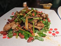 -粤·向群饭店(麓景路店)
