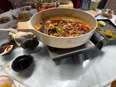 -刘姐啤酒鱼民族演艺餐厅(西街总店)