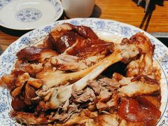 -老天桥酱肉烧饼夹肘子(天桥店)