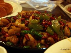 铁板牛蛙-辣得叫湘菜(四明店)