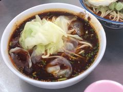 招牌牛肉麵-蒋六十八梯眼镜面(渝中店)