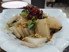 自制皮冻-溢福香东北兄弟酱骨饺子馆(刘家冲店)