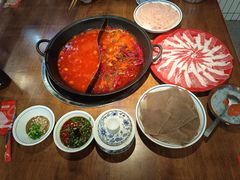 -憨铁匠火锅(红山6979店)