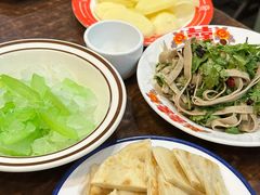 -超越炭火牛蛙火锅鸡(河东店)