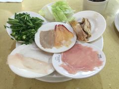 -桥香园云南过桥米线(金马碧鸡店)