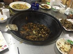 -屯老二农家铁锅炖·行业领军者(梅江店)
