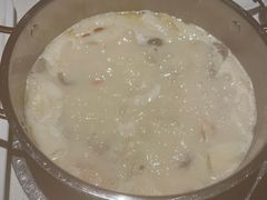 -煲王粤菜餐厅(中侨中心店)