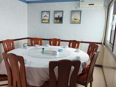 -宾朋海鲜饭庄(兴海路店)