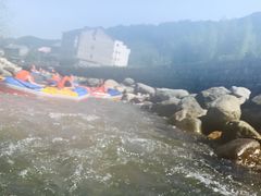 -龙井峡漂流