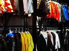 -王府井奥莱临潼小镇(临潼店)