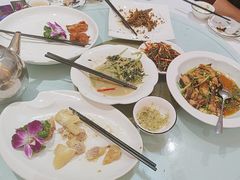 -新一家农家菜(华景新城店)