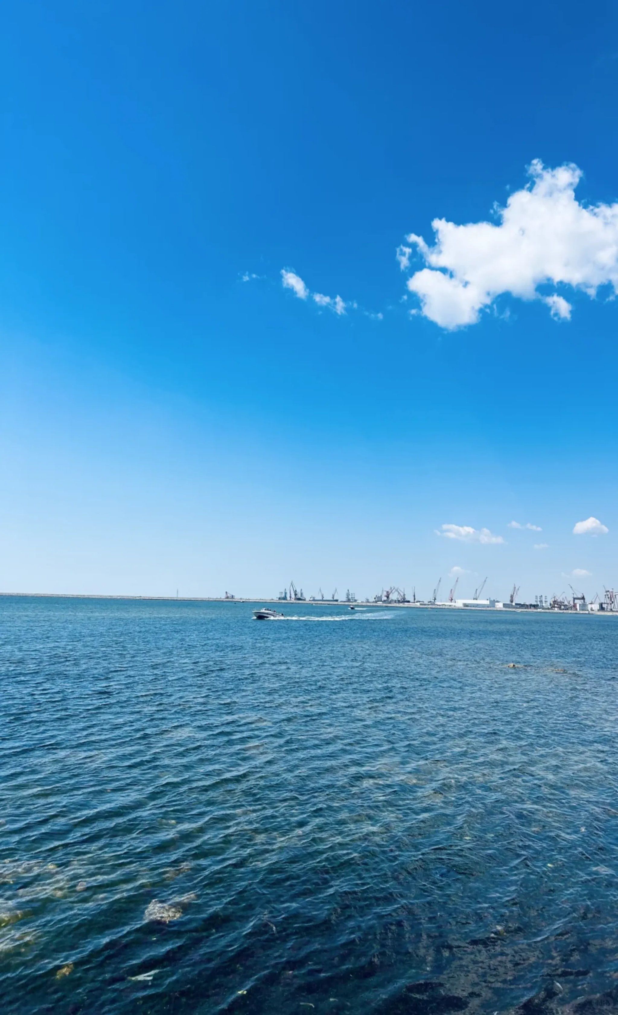 不是阿那亚去不起 而且东戴河更有性价比
东戴河位于辽宁省葫芦岛市