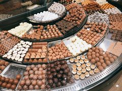 -Laderach 莱德拉(上海环贸iapm店)