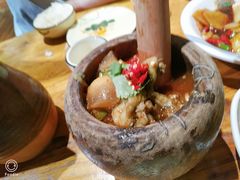 尖椒擂茄子-老滇山寨•云南特色菜•地方菜•民族风情歌舞表演(金碧店)