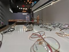 -肆兮眼镜·蔡司·徕卡战略合作店(大坪店)