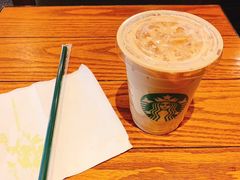 -星巴克(汤臣国贸大厦店)