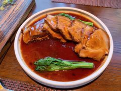 咸蛋黄红烧肉-肴约·花园式餐厅(湖里店)