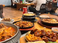-喇喇排骨火锅·传统韩式脊骨汤(望京西园总店)