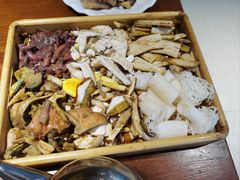 -宣威山野人家·云南菜·菌火锅(金碧店)