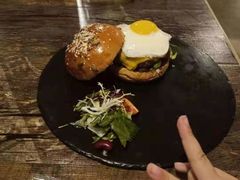 -HIGH FIVE哈福手工汉堡(桂林路店)