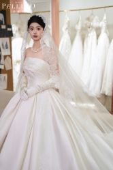 -派丽莫Pellimo原创设计婚纱品牌