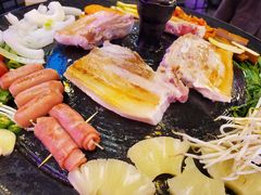 -豚豚家돈돈가韩国锅盖烤肉(新北万达店)