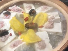 -刘姐啤酒鱼民族演艺餐厅(西街总店)