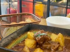 十三香牛肉配香草面包-台上设计餐厅(歌华大厦店)