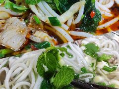 -小倪羊肉米线馆