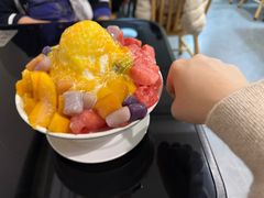 芒果芋圆牛奶绵绵冰-水牛奶皇后糖水铺(深圳总店)