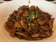 -山明水秀大饭店