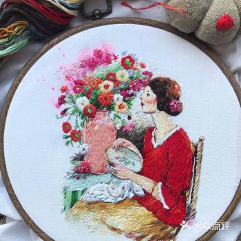 当刺绣碰上了水彩，简直美的一塌糊涂