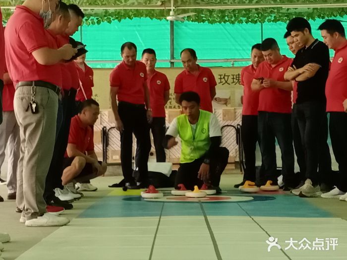 松山湖南湖湾露营营地图片