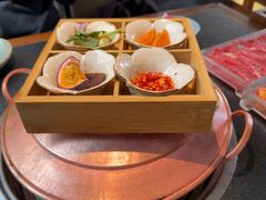 -菌自由丨野生菌火锅特色庭院餐厅(丽江古城店)