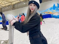 -乔波室内滑雪场