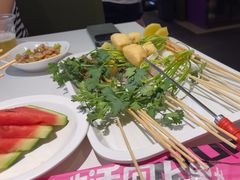 -佰人王串串香火锅(洋珠巷店)