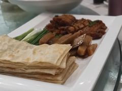 -大鸭梨烤鸭店(金顶街店)