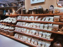 -七鲜超市(瑞虹天地太阳宫店)