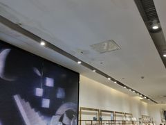 -URBAN REVIVO(济南世茂广场店)