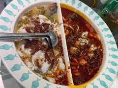 -姚姚酸菜鱼·金戈戈香港豉油鸡(喜荟城联名店)