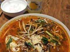 -粉八·云南米线·建水烧烤(常熟路店)
