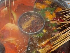 -佰人王串串香火锅(洋珠巷店)