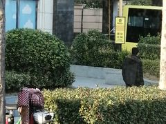 -嘉定北站-公交站停车场