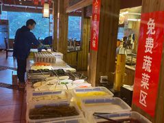 自助取餐区-新侗家食府(蟠桃宫店)