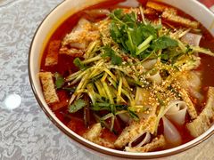 -汗腾格里·风味餐厅(新疆驻京办店)