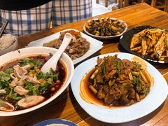 -朱大嘴肥肠血旺(福字街店)