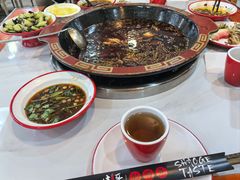 -烧哥美蛙肥肠鱼火锅·十五年社区店