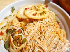 -万方圆拌粉瓦罐汤(九江湖滨店)